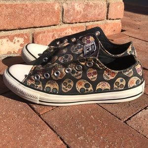 Sugar Skull Converse All Star - size 9 women, 7 men